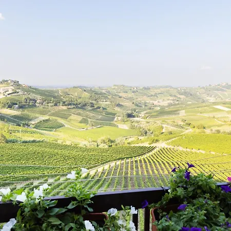 公寓 High Views At *